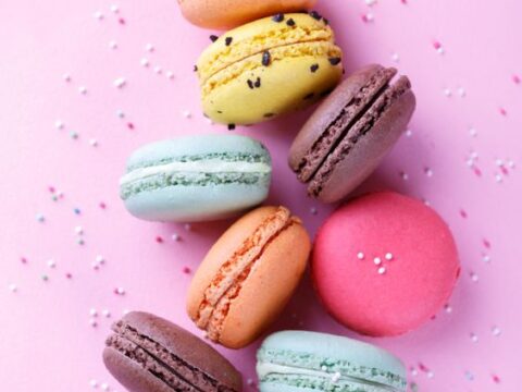 Know. Macaron